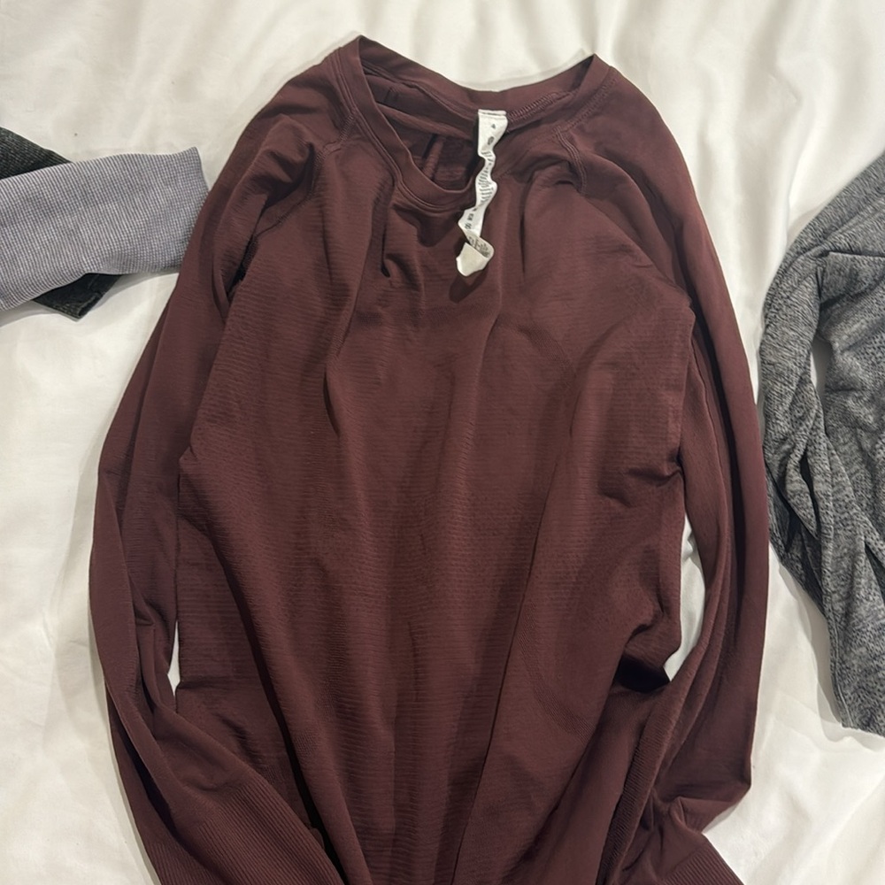 LULULEMON Swiftly Tech Long-Sleeve Shirt 2.0 size 4 $45each!!